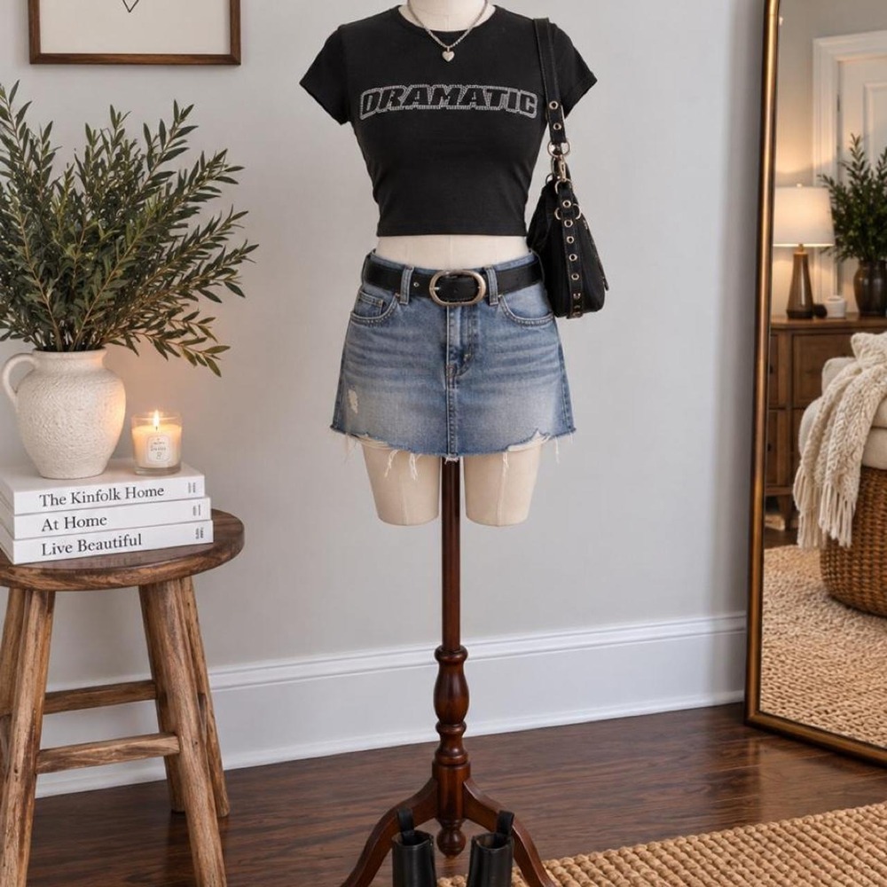 H&M Divided Black "DRAMATIC" Rhinestone Crop Top Size Small